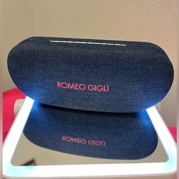 Romeo Gigli Denim Glasses Case For Designer Sunglasses Clamshell Soft Lining - Picture 1 of 4
